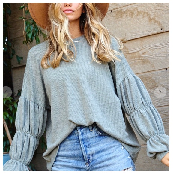 ✨LAST ONES✨Boho Chic Shirring Detail Sleeves Solid Top - Picture 5 of 6
